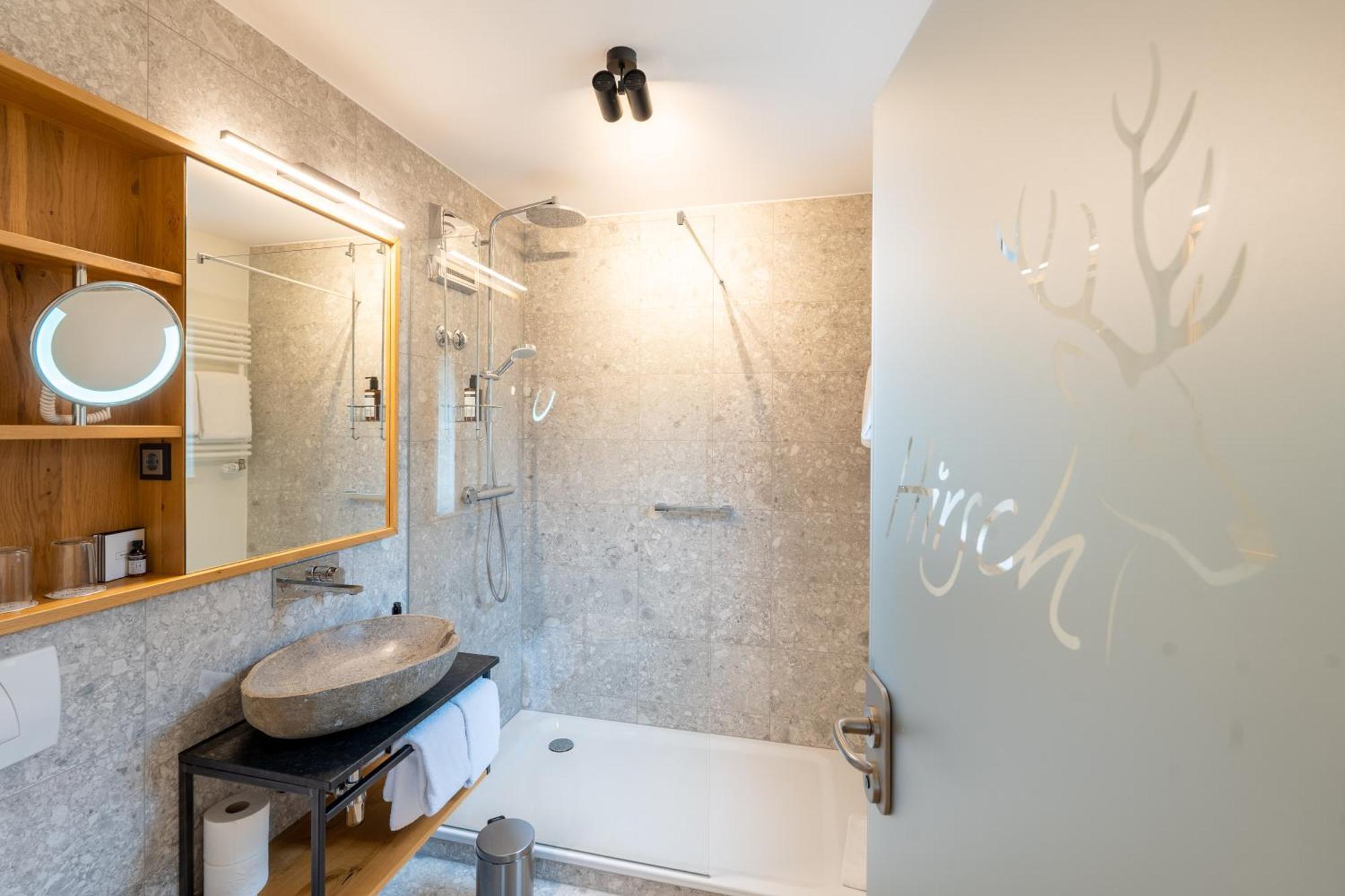 Hotel Hirsch 4*