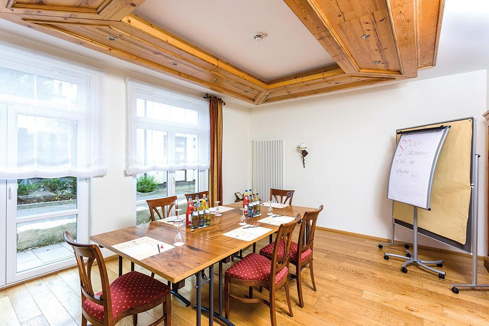 Hotel Hirsch 4*
