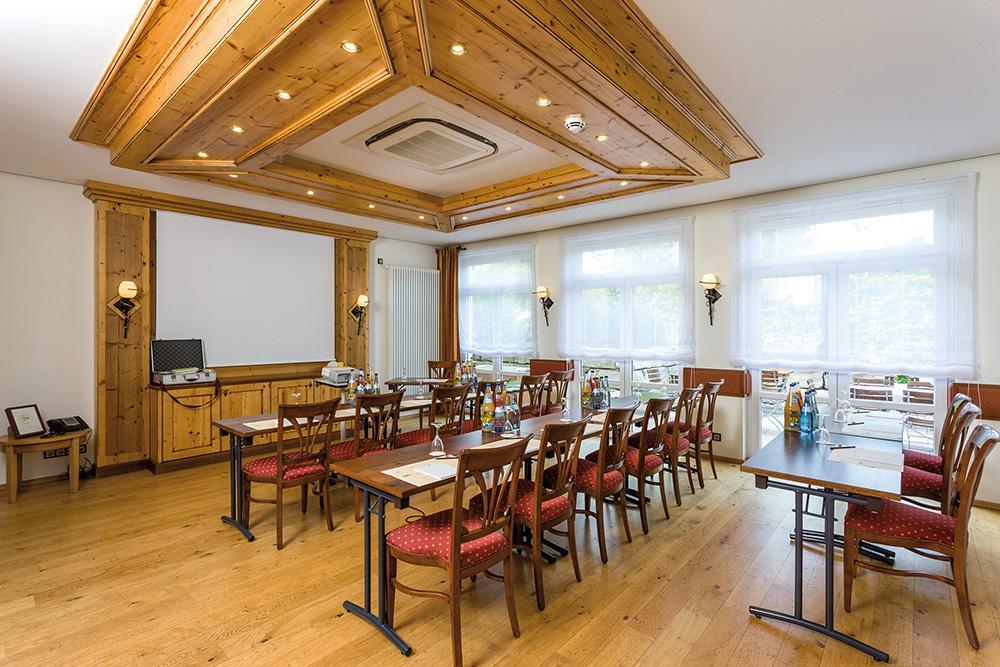 Hirsch Hotel