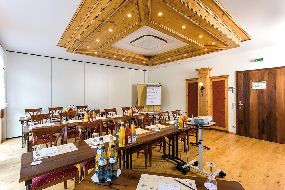 Hotel Hirsch 4*